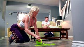 Brandi Love in Brazzers HD – Making A Messy Contract Stepmom XXX Video