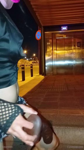 Taniax take off her mini shorts and cum on the street   Clip 2