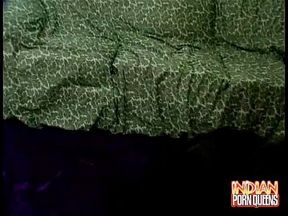 Indian Gets A Mouthful Of Cum In 3some