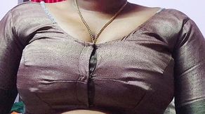 Horny Indian Girl Wants to Have Romantic Sex