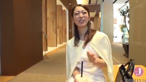 Stunning Wife Pickup Leads To Intense Nakadashi Action With Powerful Orgasms And Pleasure