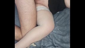 Big booty chick fingered her clit as she fucked sweetly and then her pussy filled with cum
