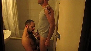 fucked in toilett by a sexy bear at the hotel