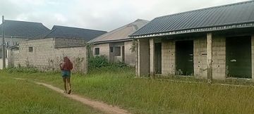 Taking His Two Wives to Go and Fuck in Uncompleted Building