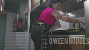 Farting in the kitchen pt1