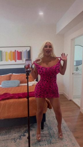 BBW milf takes a big BBC in her tight asshole
