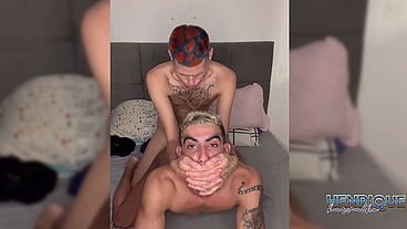 COMENDO A PUTA QUE USA CALCINHA