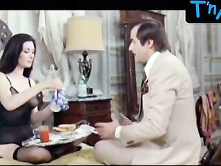 Edwige Fenech Hot Scene  in La Signora Gioca Bene A Scopa?