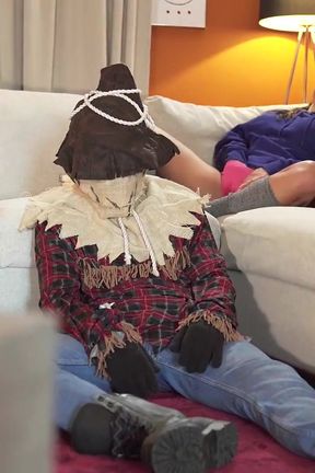 Fakehub Originals -max Dior Dresses up in Creepy Costumes to Prank His Roommate, Megan Fiore