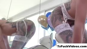 Tbabe Luna love masturbates shecock through intense ana
