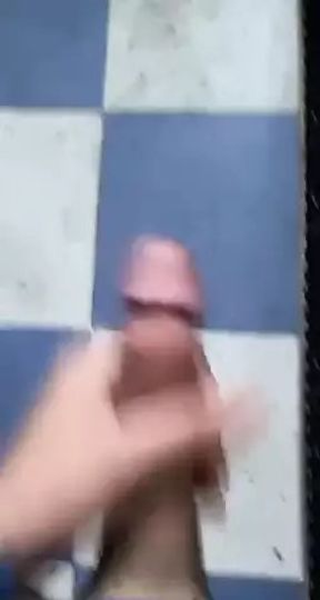 Arwahi tarad3iholi hata nfaraghlak kolesh fi fomak