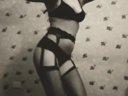 Cecile Pleasure Baila y folla como Bettie Page