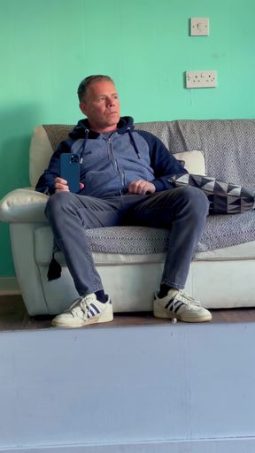 Risky Barber Shop Cum Rubbing to Orgasm with People Nearby