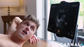 FunSizeBoys - Hunter Graham gets bored on a weekend visit needs fucking