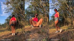 public park risky pissing fun with hottie