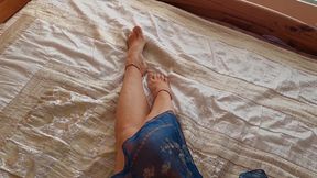 Beautiful mature legs posing and blowjob facial