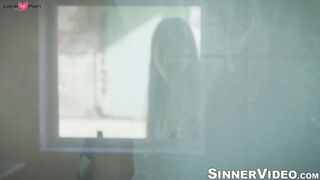 Naughty stepmom Lexi Luna seduces stepson in steamy session