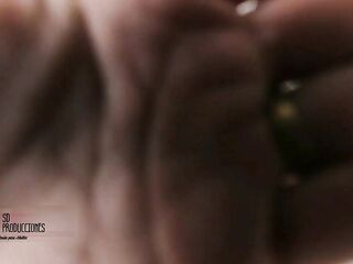 RICA FOLLADA CON LA PUTA DE MI HERMANASTRA SUMISA Y TERMINO CORRIENDOME EN SU RICO Y APRETADO COÑO