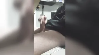 Amateur twink strokes his big cock to a morning cumshot on webcam
