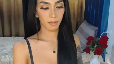 T-girl Captivating Attractive Sorry No Nude