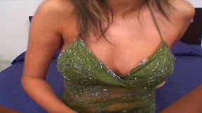 Gorgeous juicy snatch of Chica pulsates wide open for giant love stick pump it