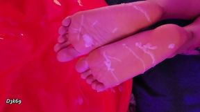 my stepsister gives foot massages and fills her foot with sperm.