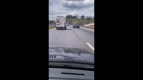 aline tavares: juntamos a fome com a vontade de comer. “o marido da minha tia ( meu tio ) chegou da praia com tesao e desviou o caminho para o motel. nao resisti e gozei gostoso c