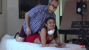 If I let her vape she'_ll let me assjob and creampie her - Would you take that offer?