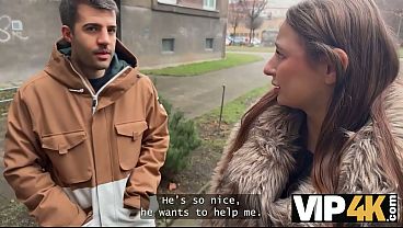 Amber Bloom showcases her enormous tits for a lucky stranger