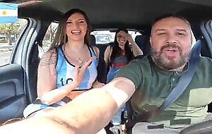 Isabella bru passeia pelas ruas de buenos aires - argentina na primeira carona do ted internacional
