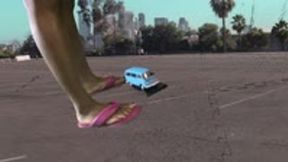 Giantess MXDominion Destroys a Minivan 4k