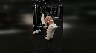 18yo Gym Core Workout ruined ig live full accidental flashing