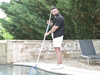 Sunbathing Women Carolina Guerrero And Lia Lin Seduce The Pool Chap Into Heated Trio GP3317