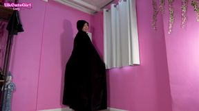 The Amazing Lucy: Tummy-tease Strip Challenge