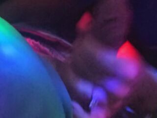 Hawt Latin chick Sucks Large Dong