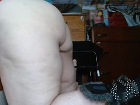 Fat Pig Sissy Shaking Fat Ass for Any Cock to Fuck It