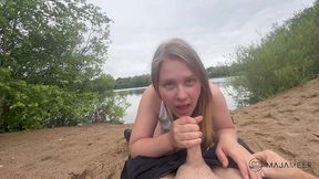 outdoor quickie at the lake - cum in my face please!