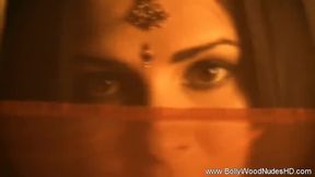 Solo porn with charming dame from Bollywood Nudes HD