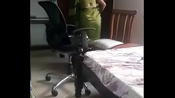 Desi Andhra big ass maid seductive