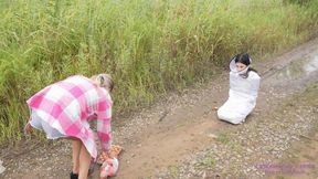 PAMELA - Feeding pig in the neighborhood! (HD)