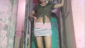 छोटे चूंचे देखकर भाई के मन में लड्डू फूटा और भाई ने सोचा की अब बहना को नहीं छोडूंगा अभी चोदूंगा