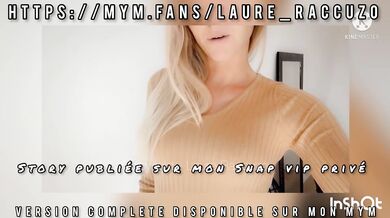 Amateur Bukkake - Elle drains the balls of several strangers!!