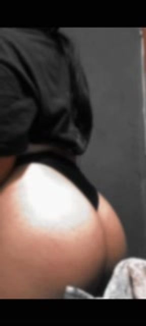 HOT CHAT WITH MY GIRLFRIEND'S FRIEND