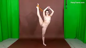 Very Not Shy Flexy Teenie Rima Showing Off Her Skills