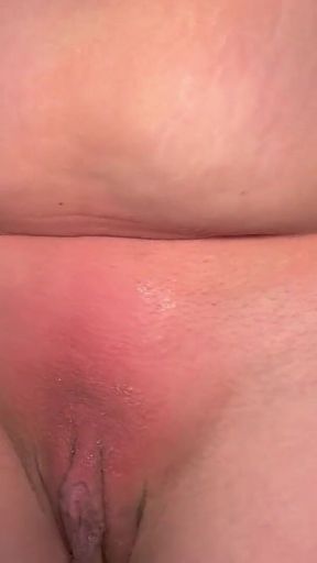 Waxing My Pussy and Then Get Horny, Squirt Like Fountain