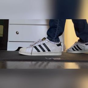 Mixed Latina Tanfeets Giantess in Sneakers N Socks Shoe Removal Tiny Man Stuck