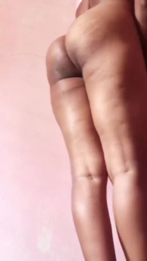 Ammu kutty small skirt fassion walking pusssy show   Clip 1