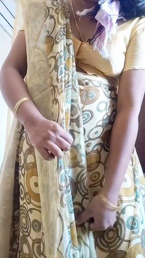 Tamil Item Swetha Nude Bathing And Dress Change