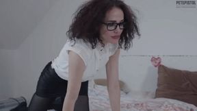 Lady Emotion- masturbation & fingering herself Full HD