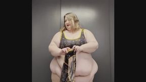 SSBBW Kayla Peach Spooky Panty Try On and JOI Countdown